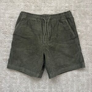 AE Men’s Green Corduroy Shorts